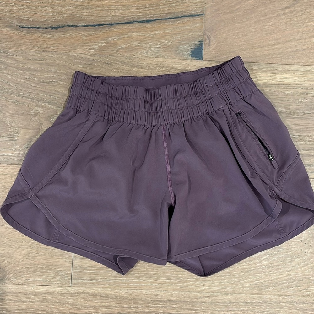 Lululemon Tracker Short Frosted Mulberry Purple